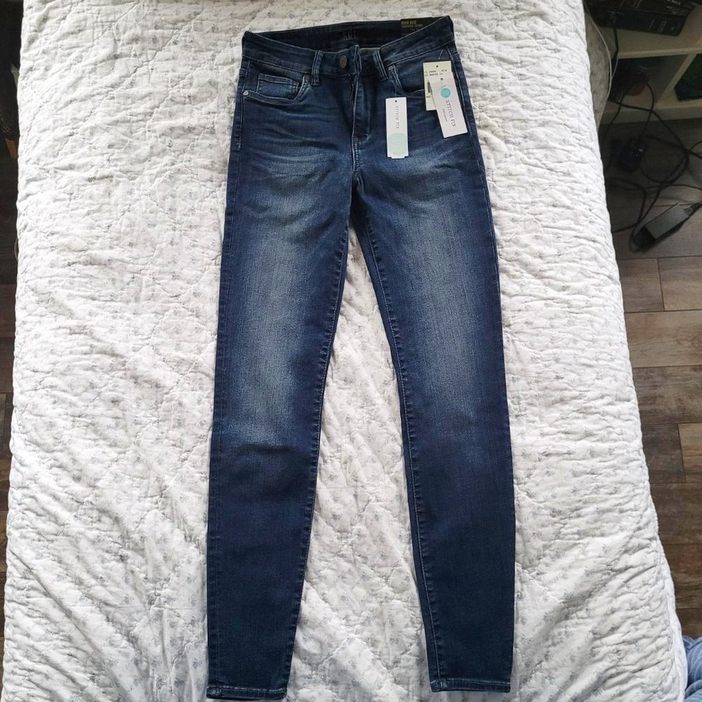 Stitchfix Soft denim mom-fit jeans